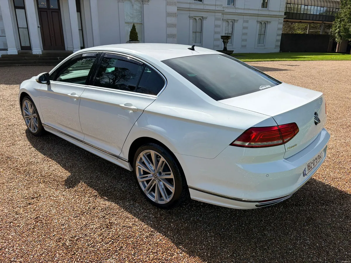 2018 Volkswagen Passat R line 1.6 TDI - Image 4