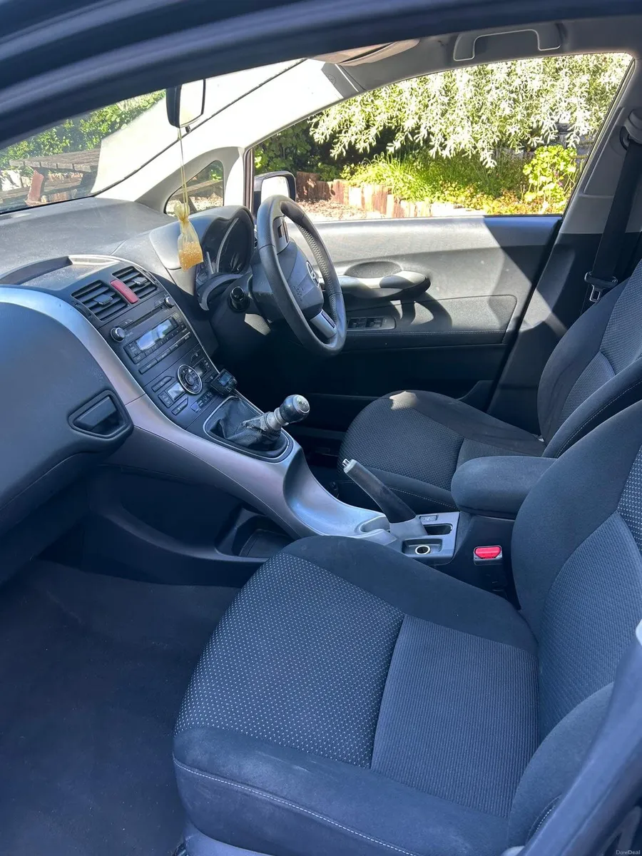 Car - Image 3