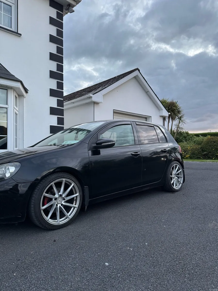 Volkswagen Golf - Image 2