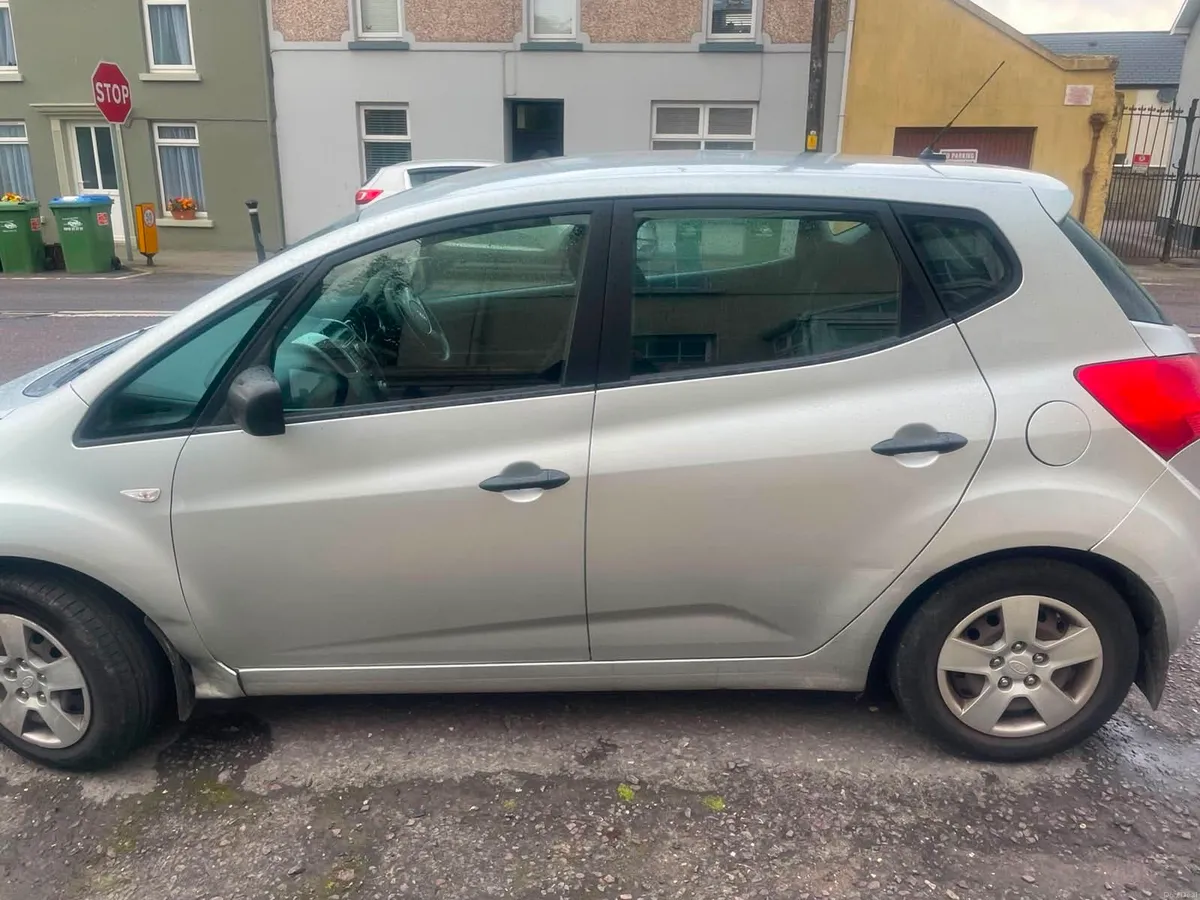 2011 Kia Venga 1.4 Crdi Diesel 5DR - Image 2