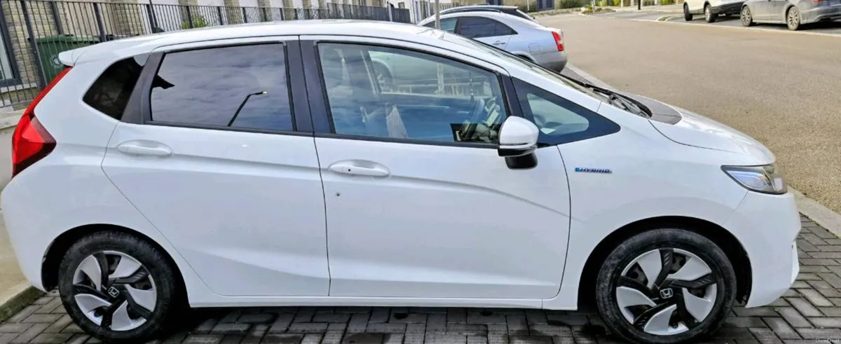 Honda Fit 2014 | Automatic Hybrid 1.5 - Image 1