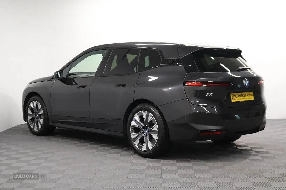 BMW iX 40 Sport Edition - Image 4
