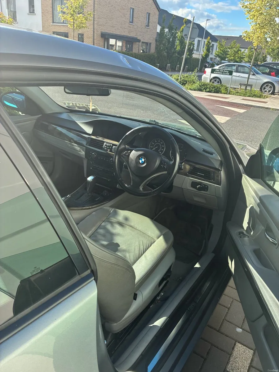 Car - Image 2