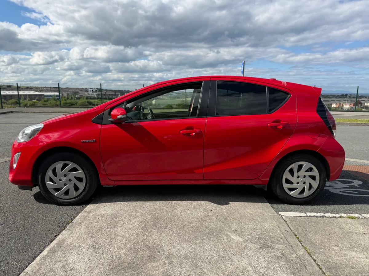 151 Toyota Aqua 1.5 Petrol Hybrid Fresh Import - Image 4