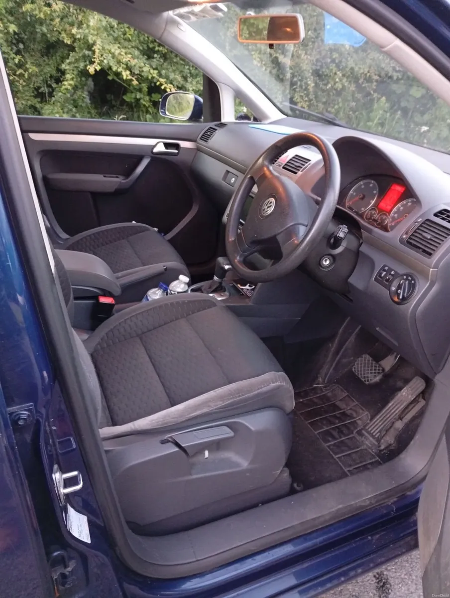 Volkswagen Touran 2008 - Image 4