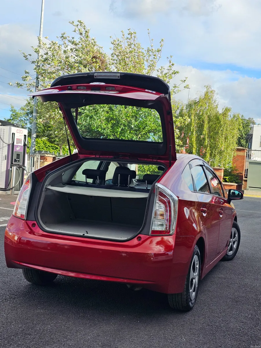 Toyota Prius 2014 - Image 3