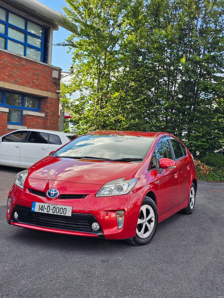 Toyota Prius 2014 - Image 1