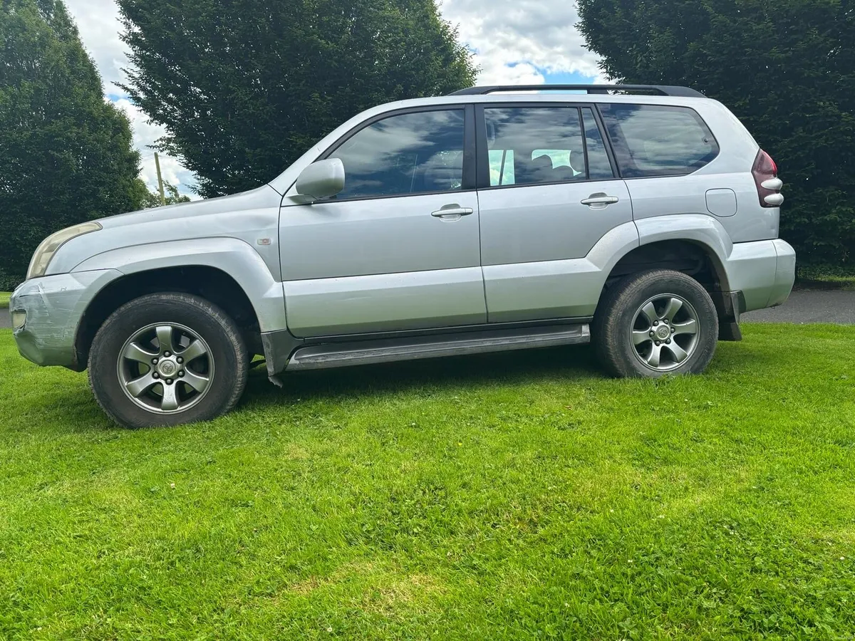 2008 3 litre 5 seater Toyota Landcruiser - Image 1