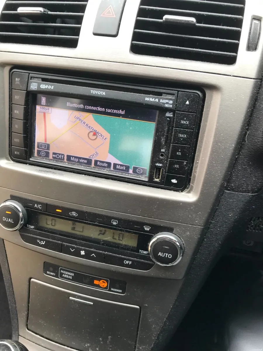 Toyota Avensis 2010 - Image 5