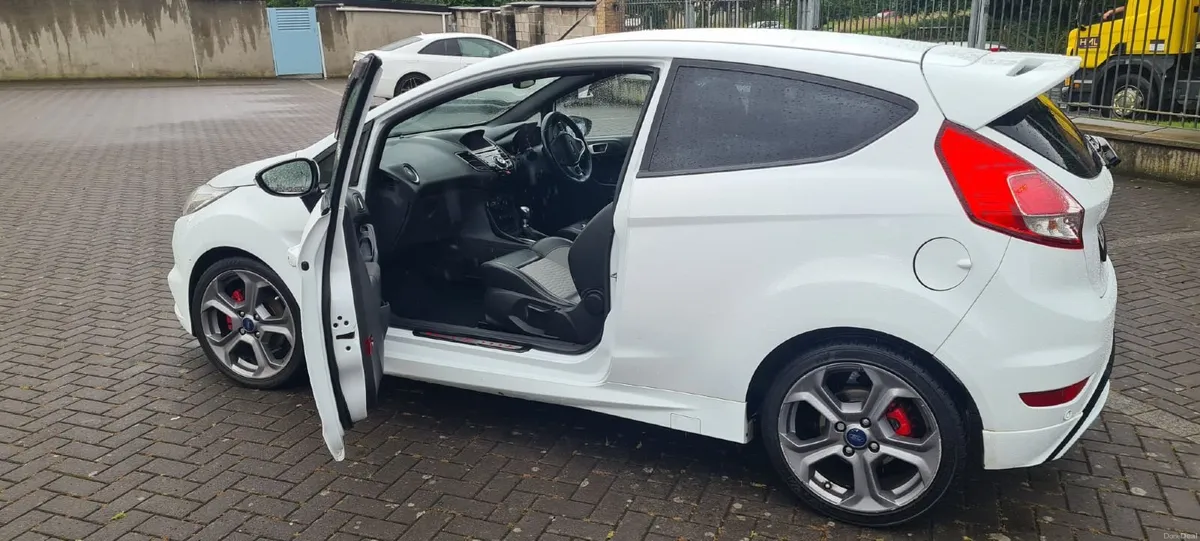 Ford Fiesta ST 2016 ST3 - Image 3