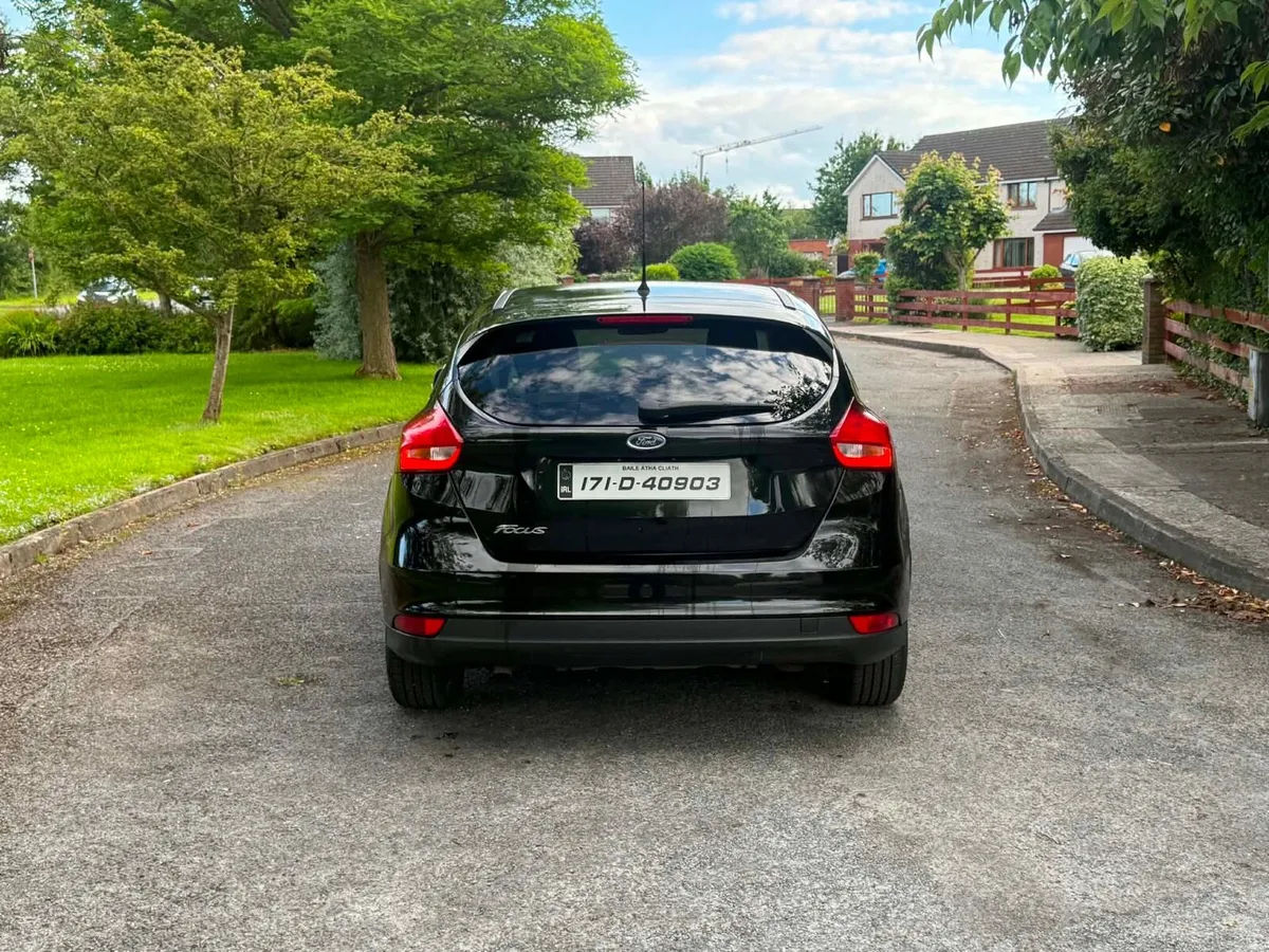 2017 Ford focus 1.5L diesel nct 05/27 tax 02/27 - Image 4