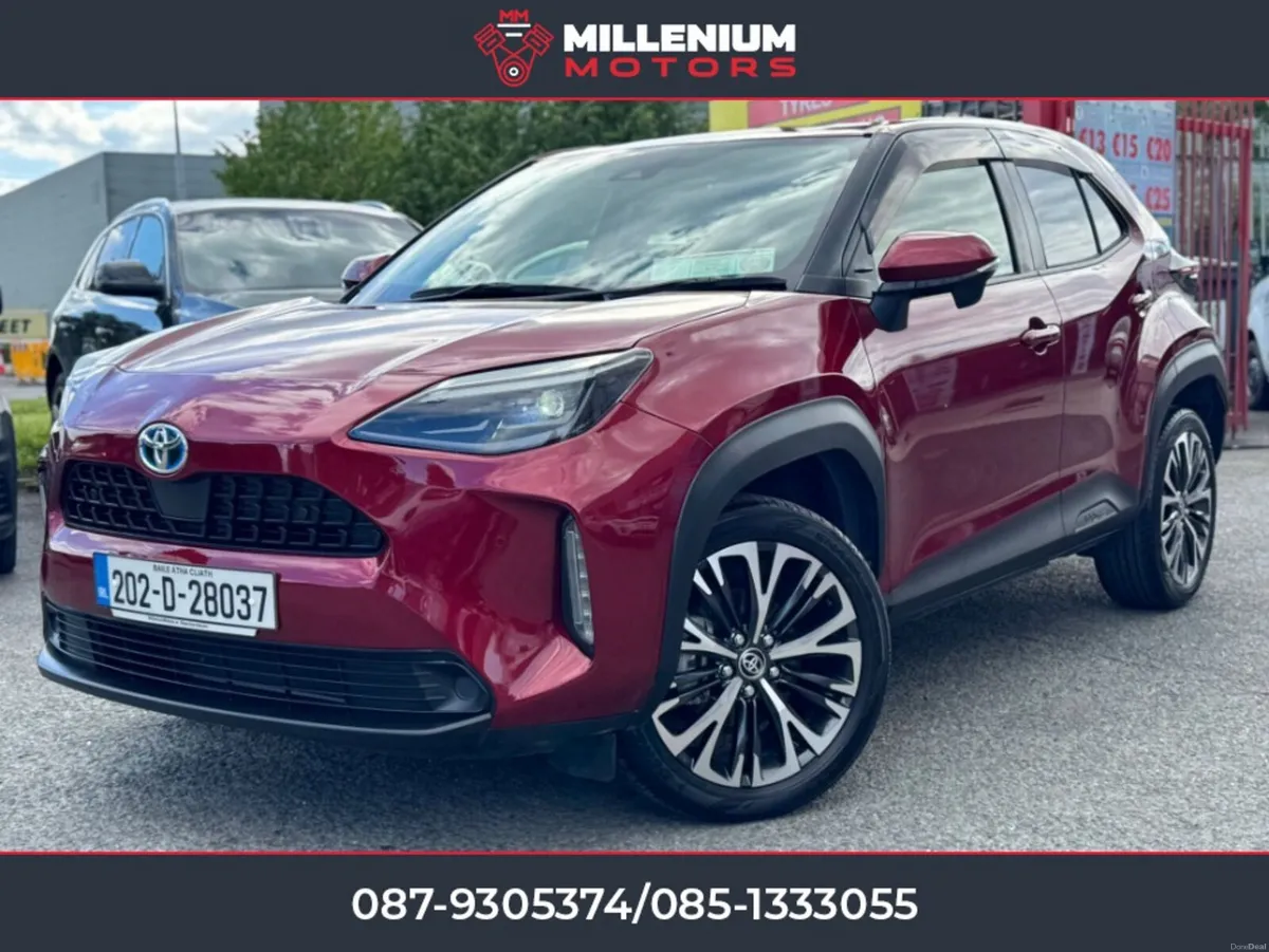 Toyota Yaris Cross IMMACULATE//TOP SPEC//LOW KMS - Image 4