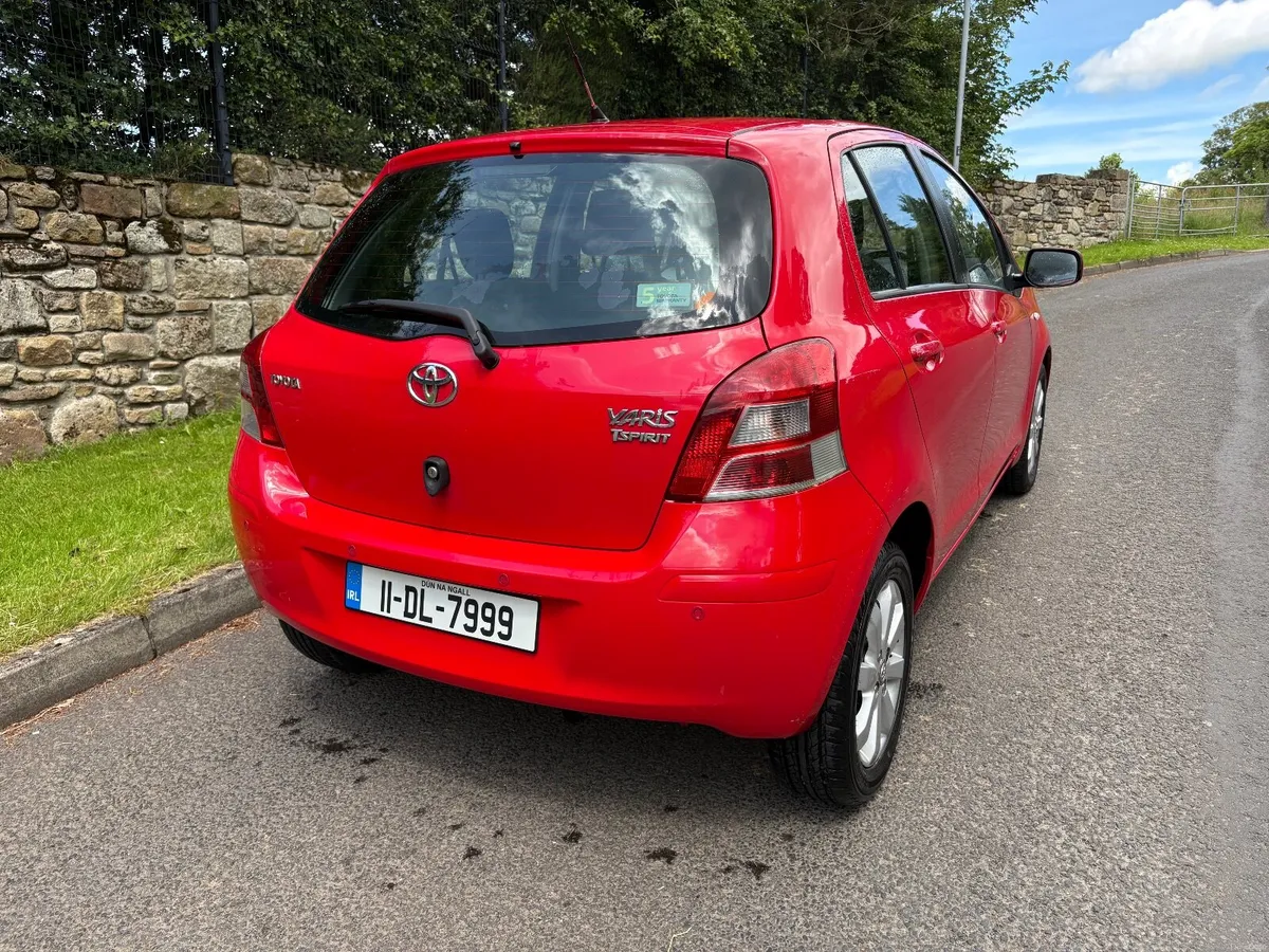 2011 Toyota Yaris  1.3  (6 speed) - Image 6