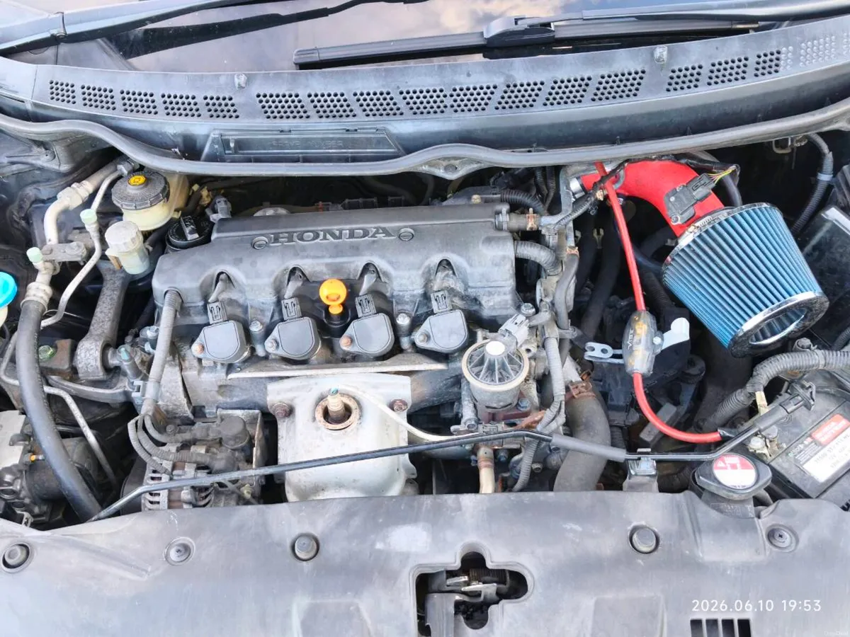 2008 Honda Civic 1.8 i-VTEC 140hp - Sport Spec - € - Image 4