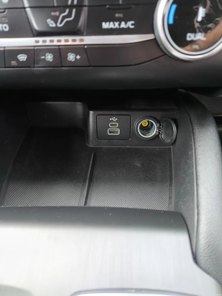 Ford Kuga 2023 st line - Image 3