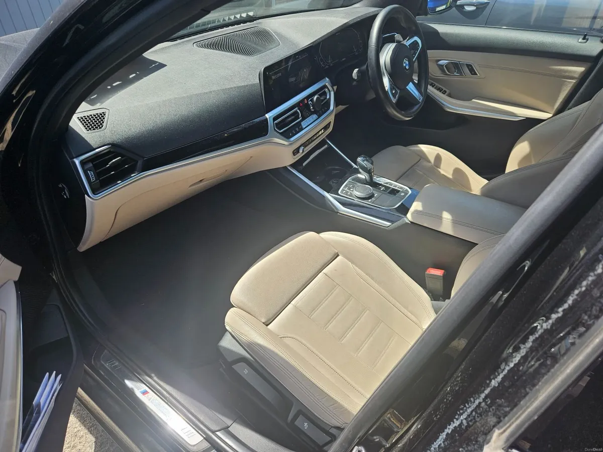 2019 BMW 330e M Sport - Image 2