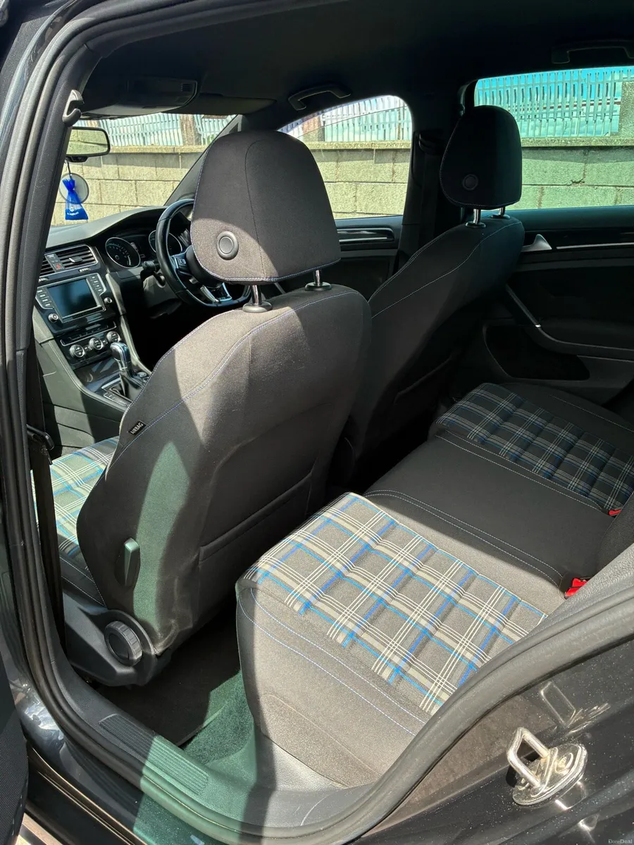 Volkswagen Golf gte - Image 4