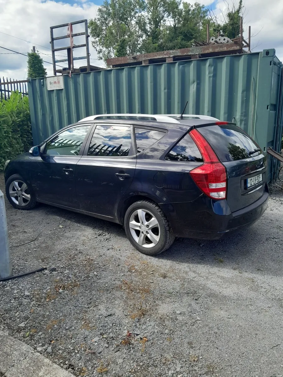 Kia Ceed 2012 - Image 2
