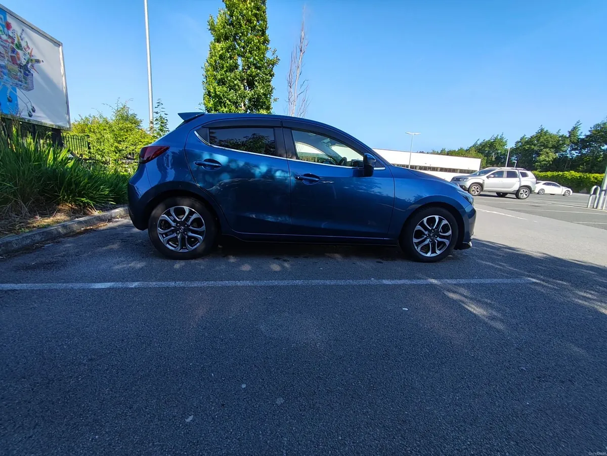 Mazda Demio 2017 Automatic gearbox - Image 4