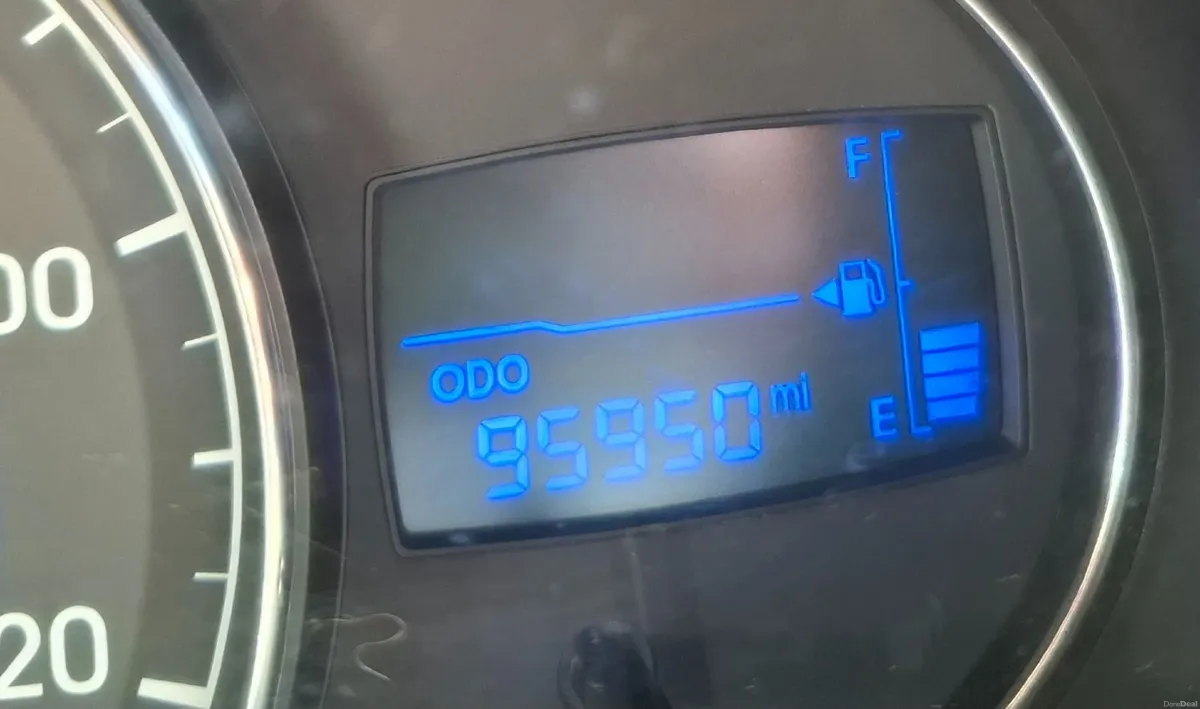 Hyundai i10 2012 - Image 3