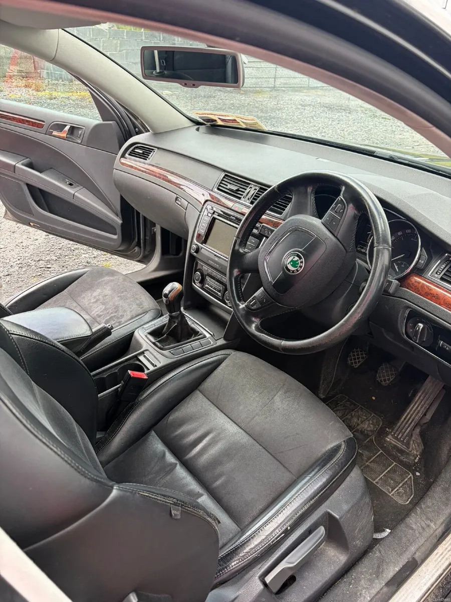 2012 Skoda Superb 1.6 TDI Greenline - Image 3