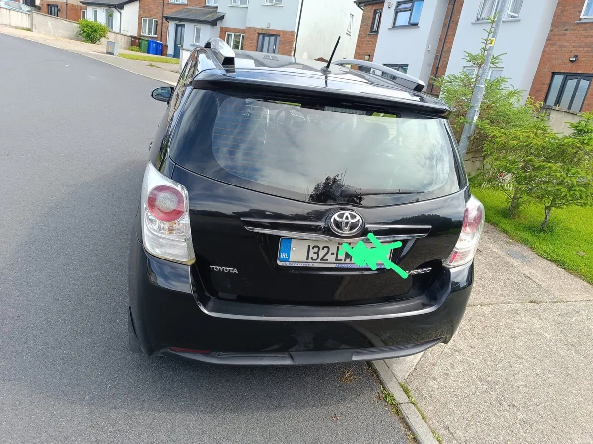 Toyota verso quick sale - Image 6