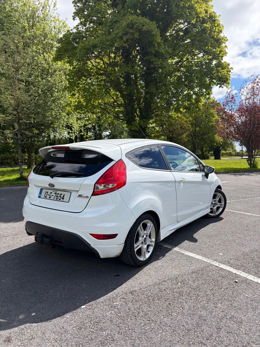 Ford Fiesta 2012 1.6L TDCI Zetec S - Image 3