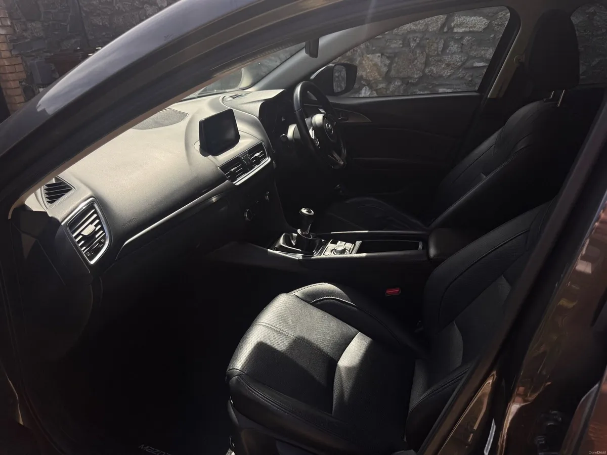 2017 Mazda 3 Executive - 2.2L Diesel - Image 6