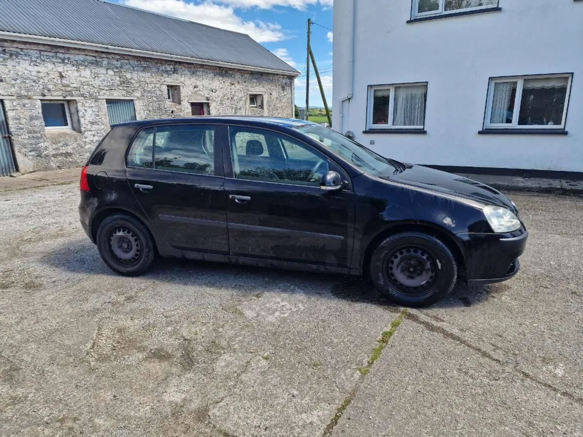 05 Volkswagen Golf - Image 2