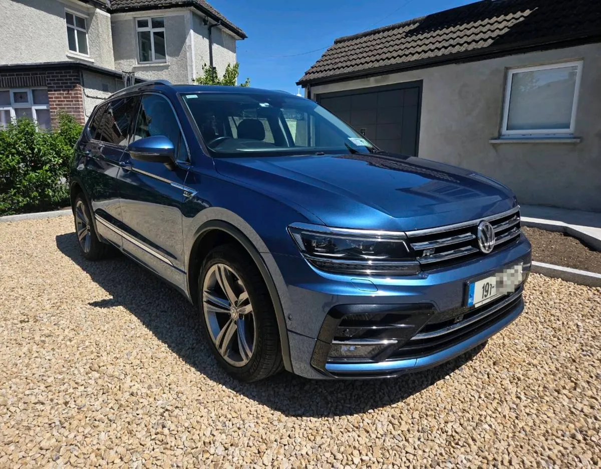 VW Tiguan Allspace R-Line DSG FSH - Image 2