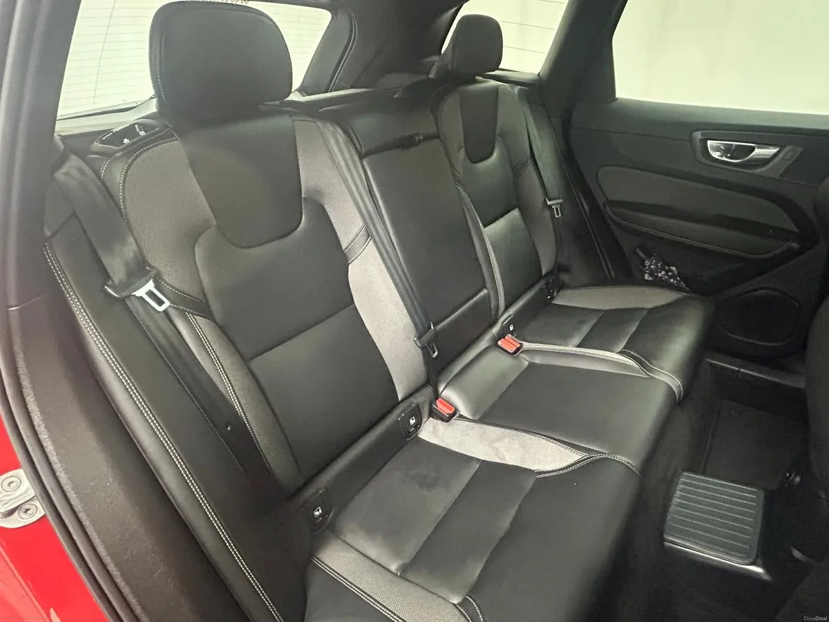 Volvo XC60 2023 Plus - Image 2