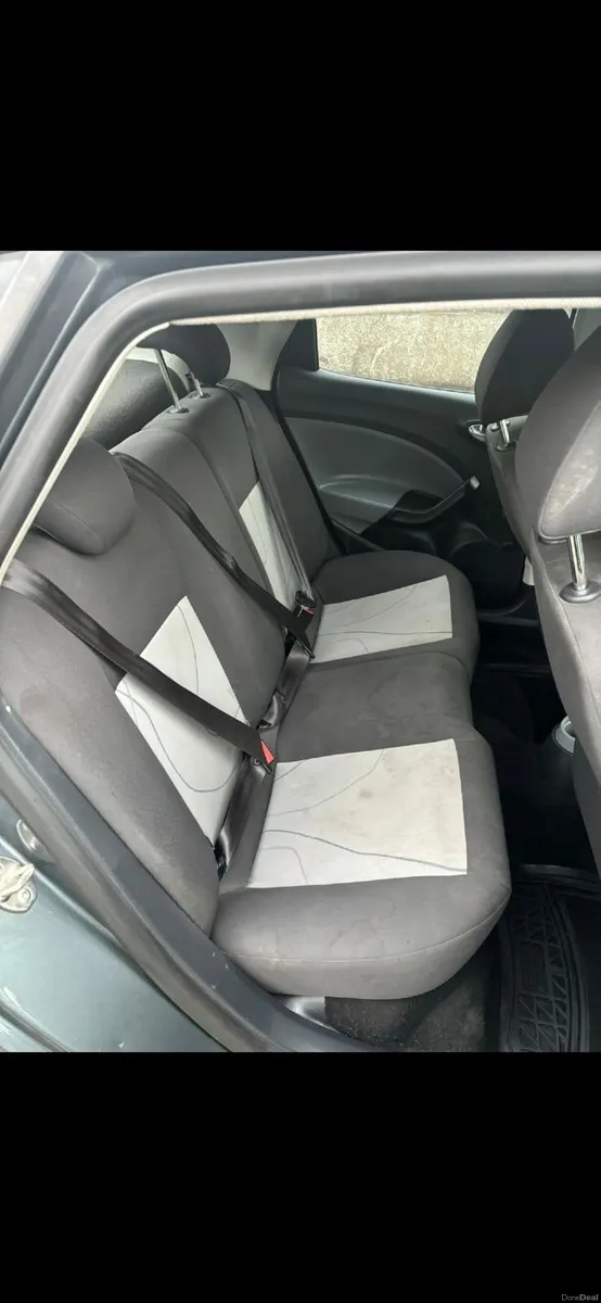 SEAT Ibiza 2014 - Image 2