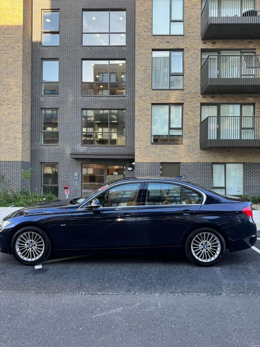 BMW 320d Luxury Automatic- NEW NCT-LOW KM - Image 4