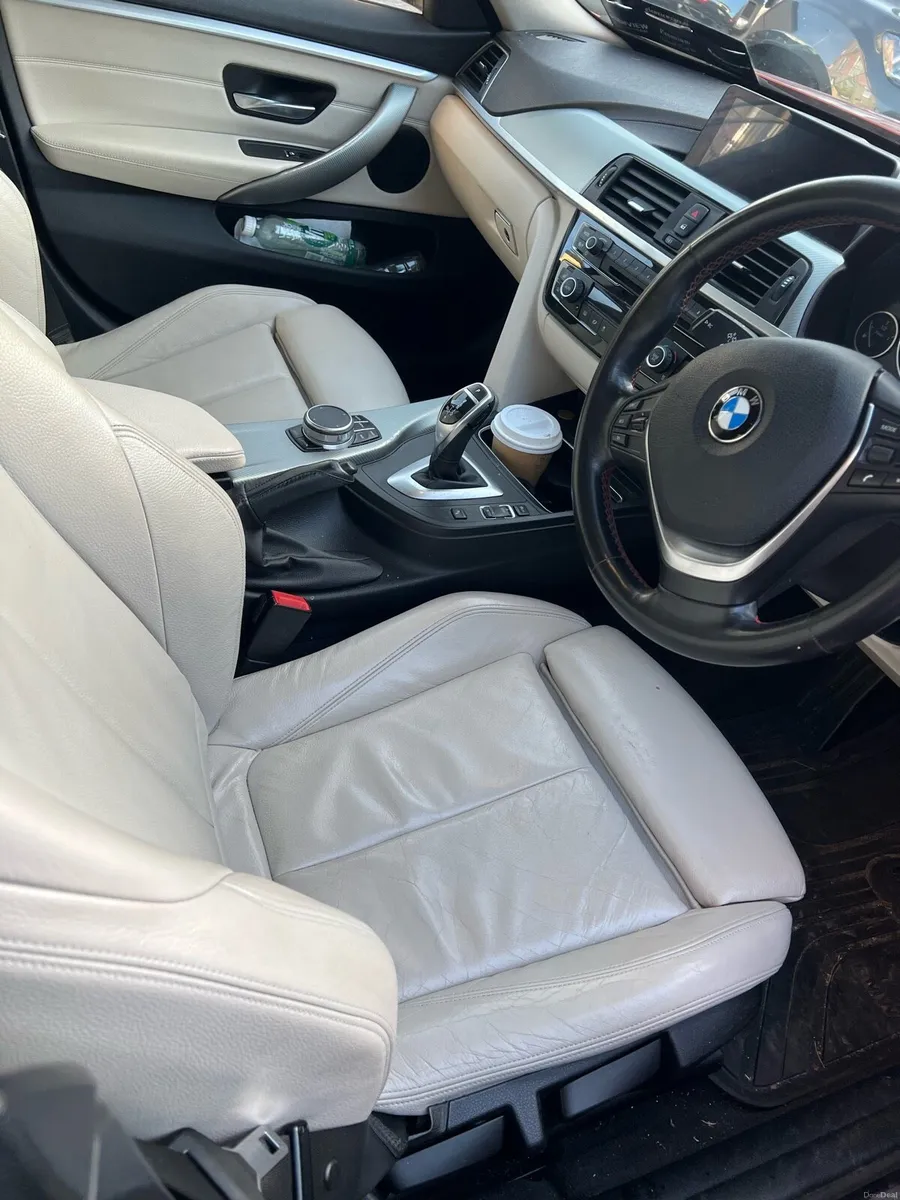 420D Grand Coupe Sunset Orange - Image 4