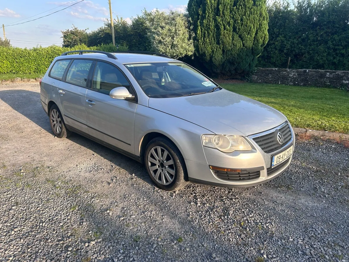 VW Passat estate 2009 - Image 1