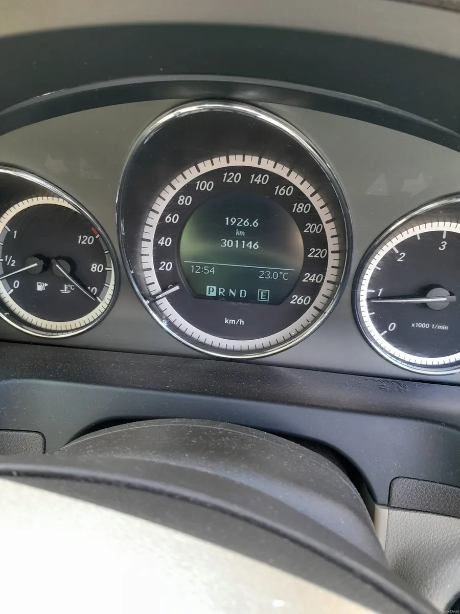 2011 Mercedes-Benz C-Class 2011 - Image 1