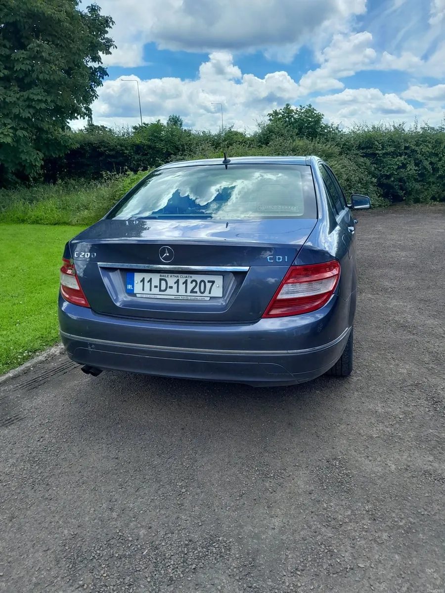 2011 Mercedes-Benz C-Class 2011 - Image 3