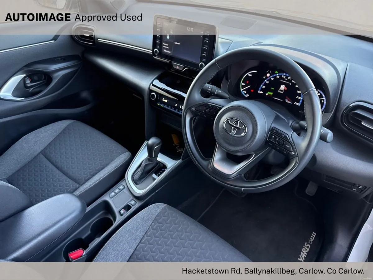 Toyota Yaris Cross 1.5 Hybrid Luna Sport (Pearl wh - Image 5