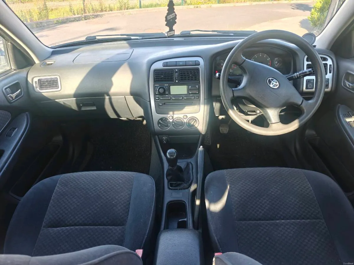 2001 Toyota Avensis 1.6 vvti - Image 4
