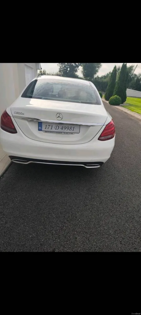 Mercedes c200d auto low kms - Image 2
