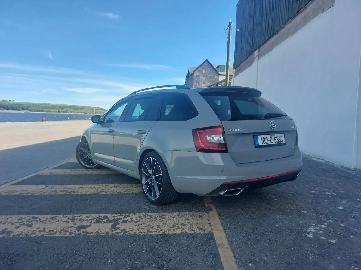 Skoda Octavia 2018 Vrs estate - Image 2