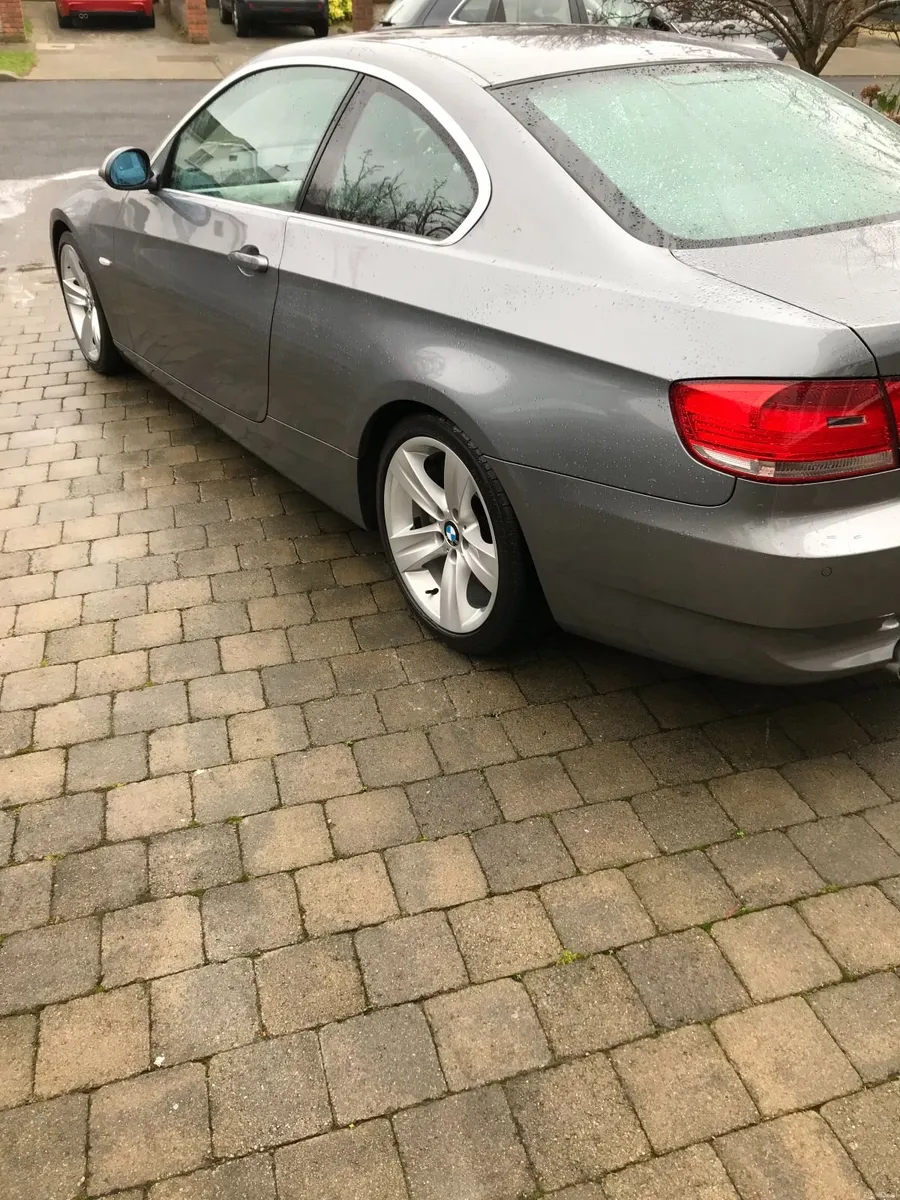 BMW 3-Series 2007 - Image 3