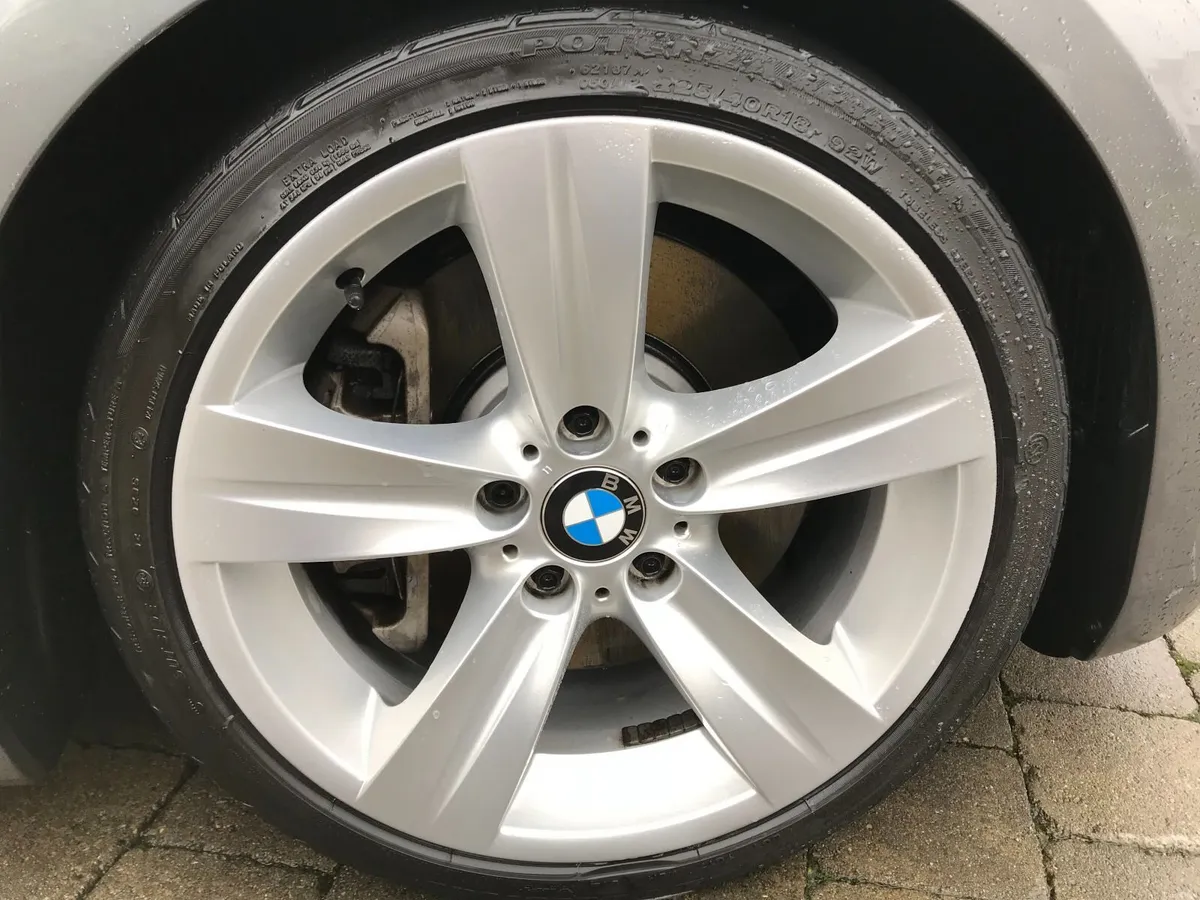 BMW 3-Series 2007 - Image 4