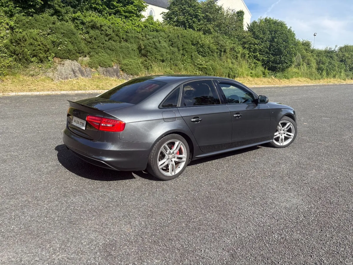 Audi Black edition A4 2014 - Image 3