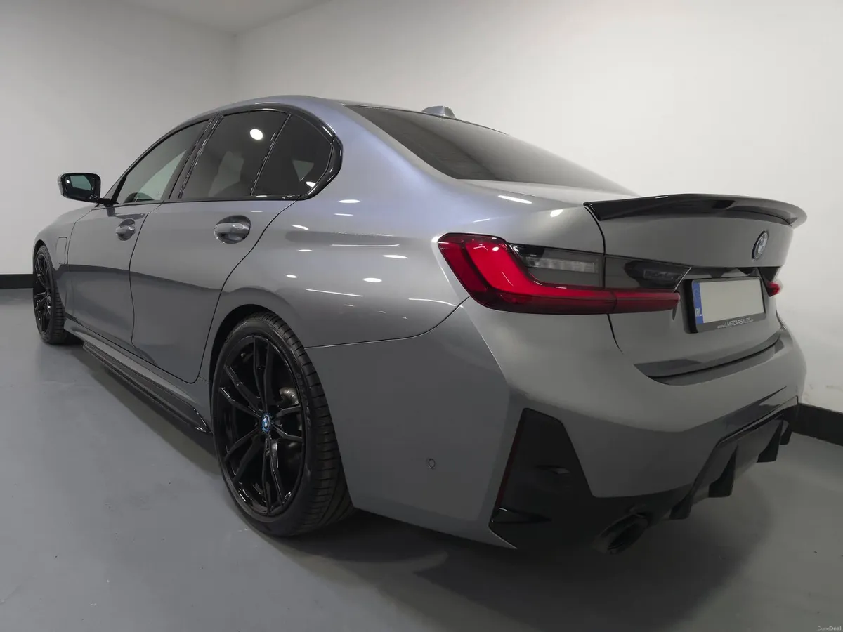 BMW 330E M-SPORT PRO M-PERFORMANCE - Image 2