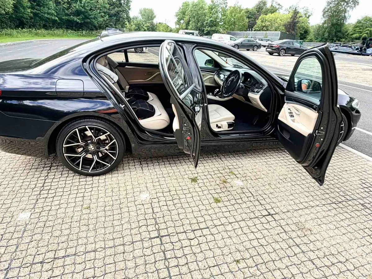 BMW 5-Series 2013 - Image 4