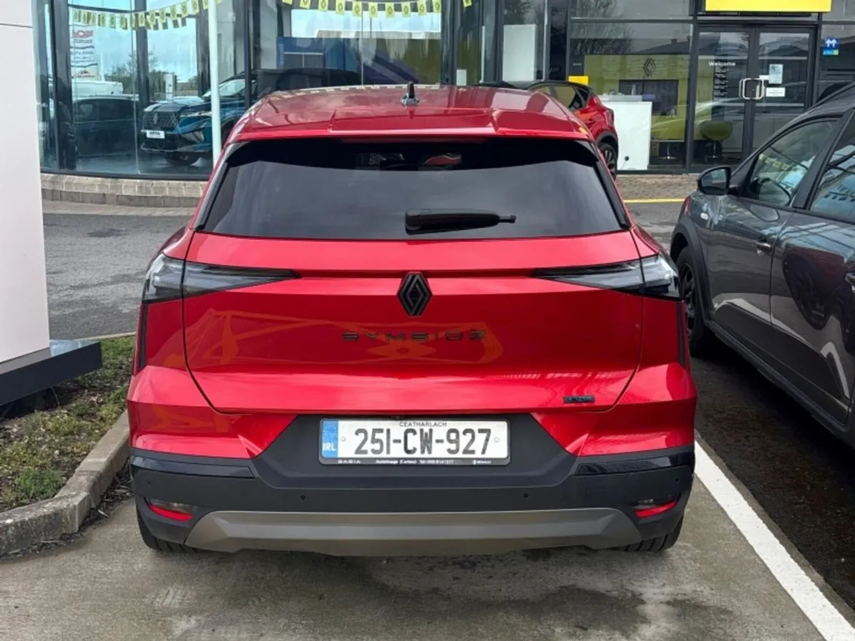 Renault Symbioz E-Tech HEV 145 Techno Esprit Alpin - Image 5