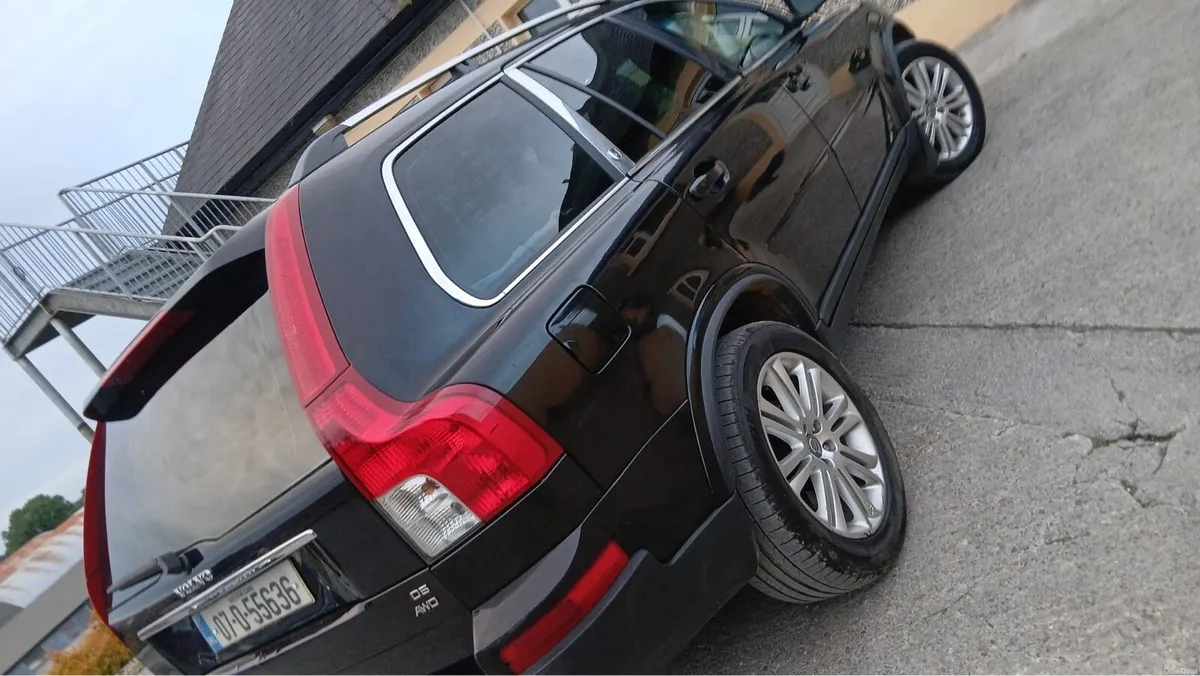 Volvo xc90 - Image 2