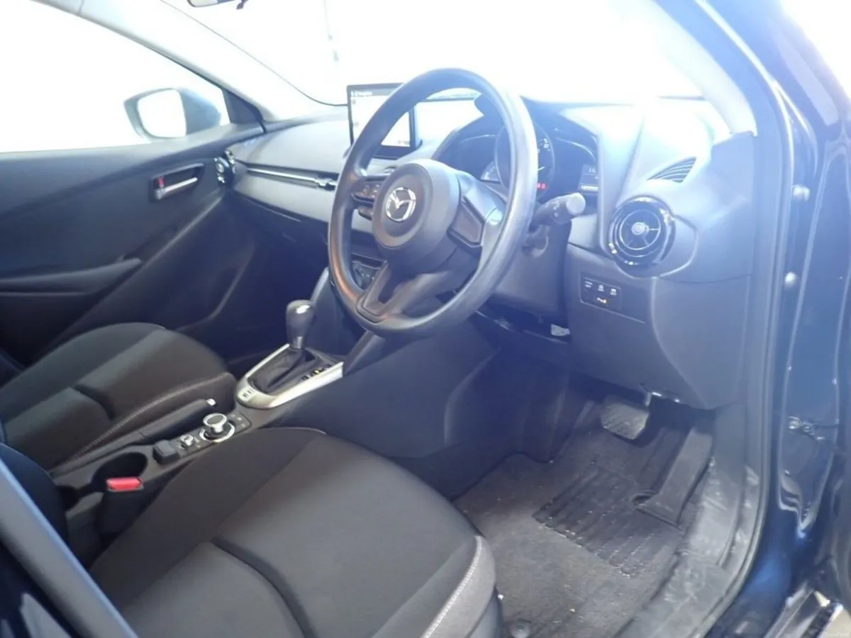 Mazda Mazda2 1.5 AUTOMATIC - Image 3