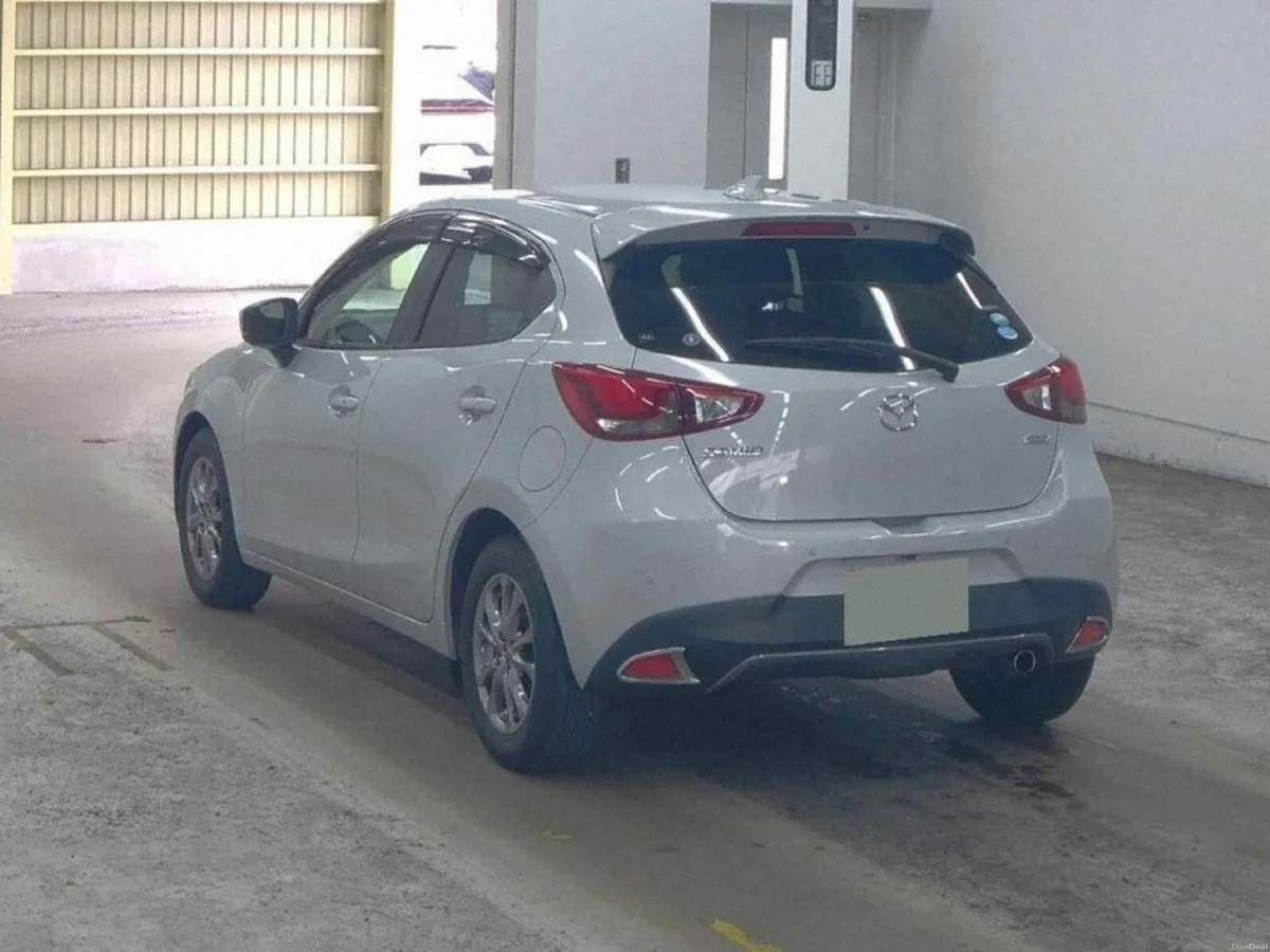 Mazda Demio 1.3 AUTOMATIC - NOBLE CRIMSON EDITION - Image 2